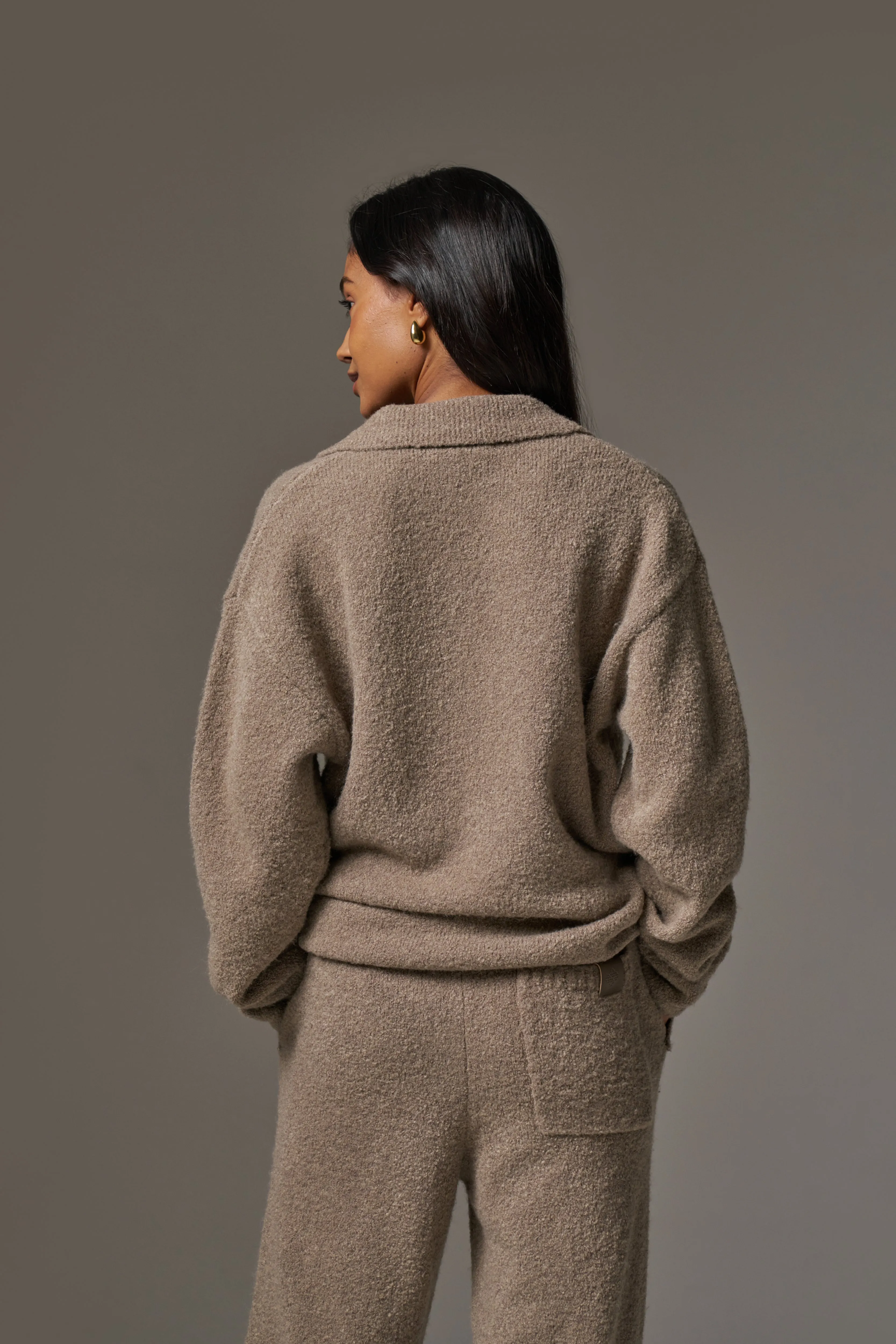 BOUCLE KNIT LONG SLEEVE POLO - BROWN