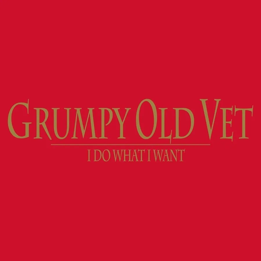 Grumpy Old Vet T-Shirt - Red