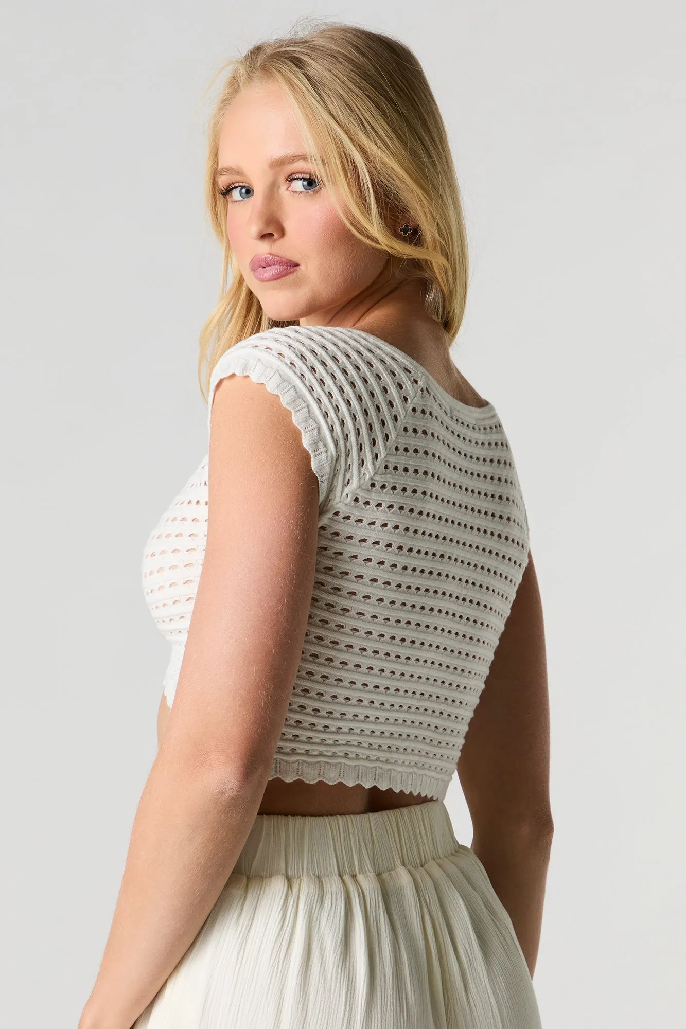 Open Knit V-Neck Crop Top